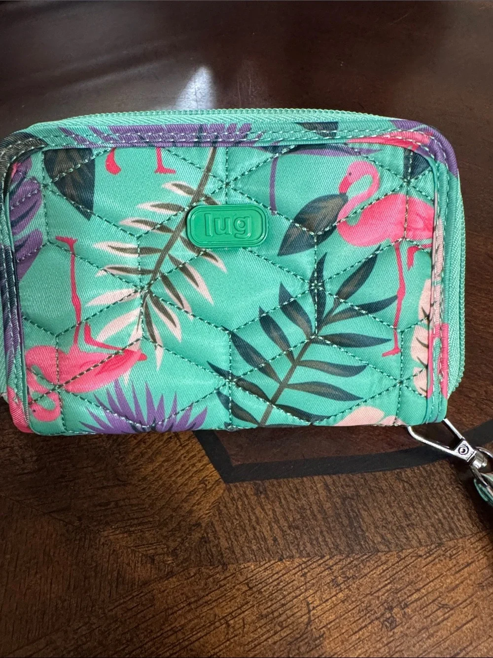 Lug wallet